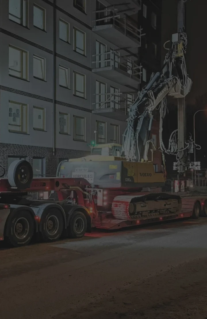 Maskintransport, specialtransport, tungtransport och kranbil i Norrköping