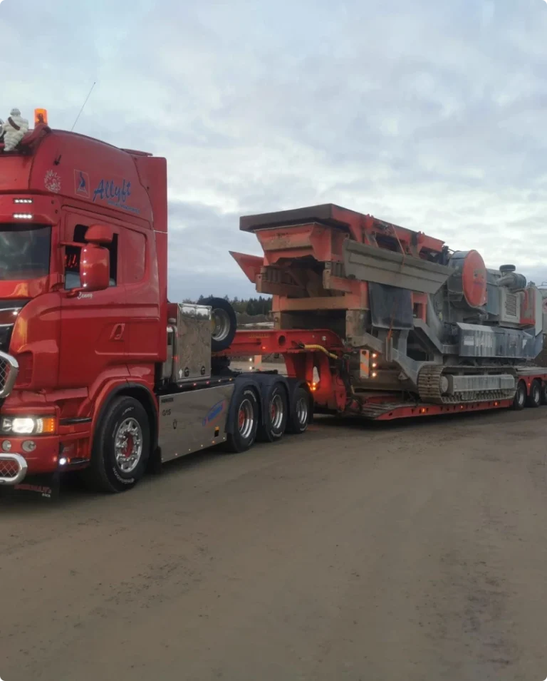 Maskintransport, specialtransport, tungtransport och kranbil i Norrköping